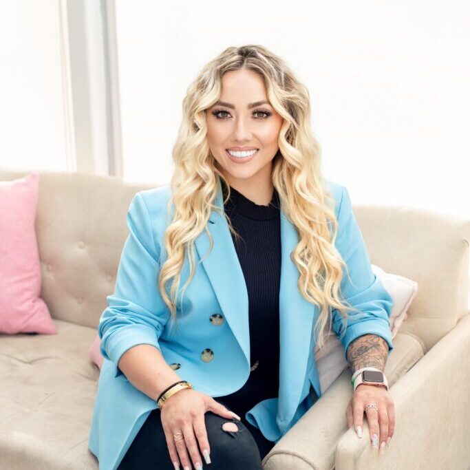 Aeriel Sunshine Headshot